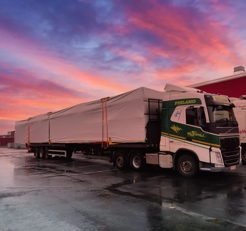 Volvo FH pressukuormalla